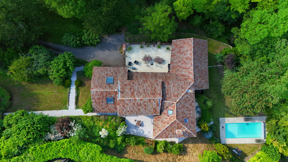à vendre  Propriété/château Bernin (38190)