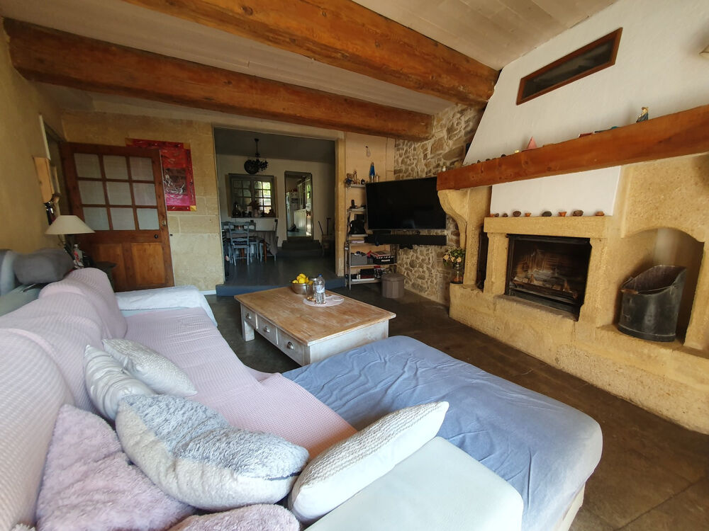 A Vendre GARD(30) - Grande maison de village avec Jardin et parking proche Pont du Gard et Nîmes