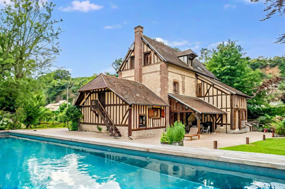 Dpt Eure (27) à vendre proche Evreux Magnifique moulin du XVème siècle sur parc paysagé de 2 ha environ