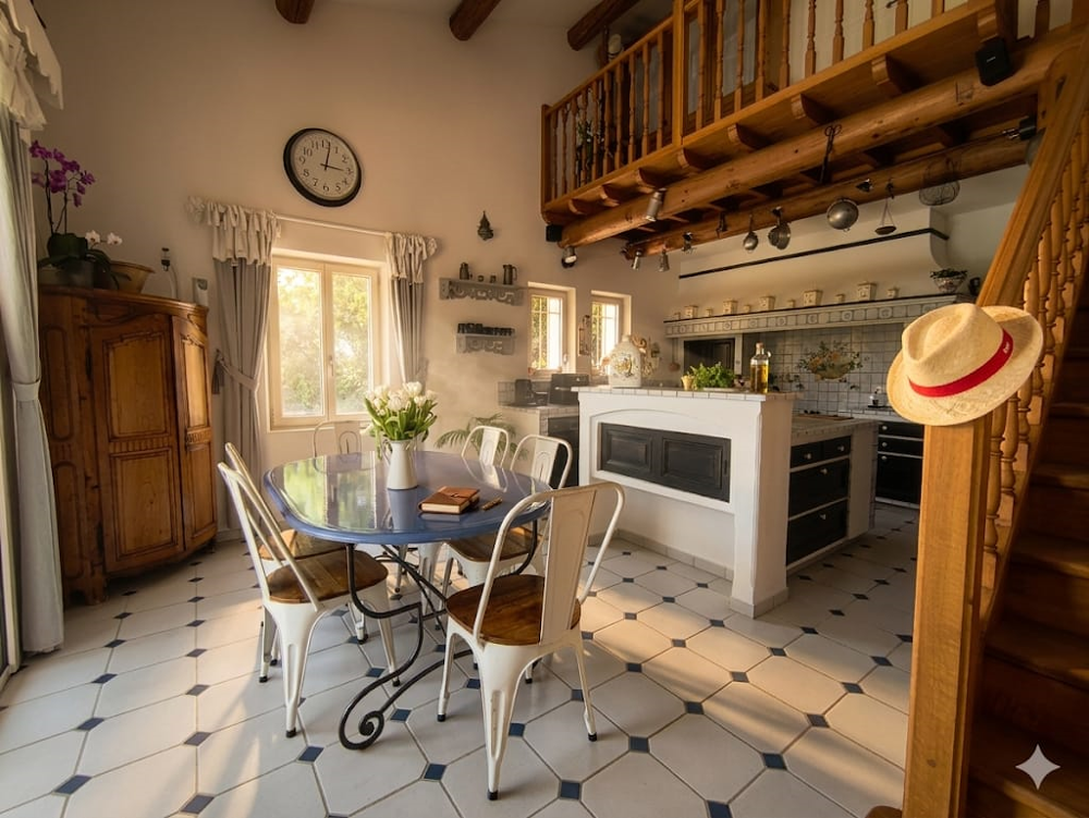 à vendre  Propriété/château Les Baux-de-Provence (13520)