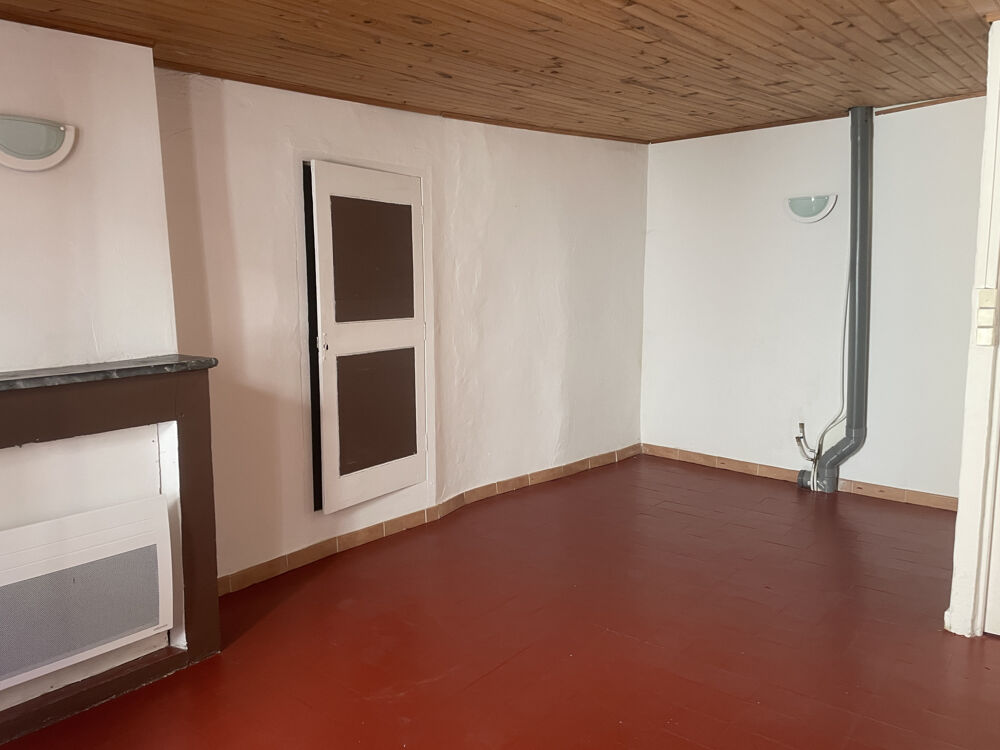 Maison de ville sur 3 niveaux avec garage et cave
