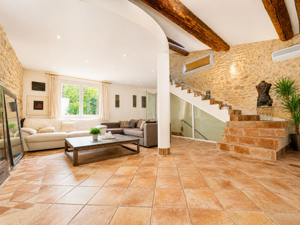 Vente Maison A VENDRE DEPT 30 (GARD) VAUVERT MAISON DE VILLAGE 3 CHAMBRES JARDIN TERRASSE ET GARAGE Vauvert