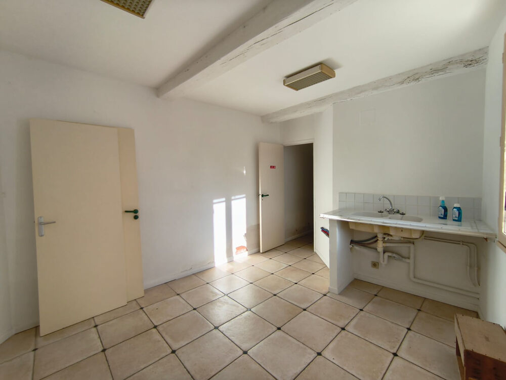 Vente Maison DPT(30) A VENDRE  MAISON DE VILLAGE À POTENTIEL  VALLABRÈGUES  À DÉCOUVRIR ABSOLUMENT ! Vallabregues