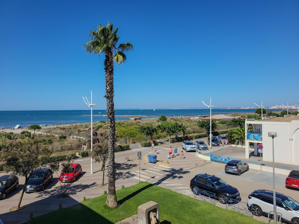 DUPLEX P3 VUE MER AVEC PLACE DE PARKING.