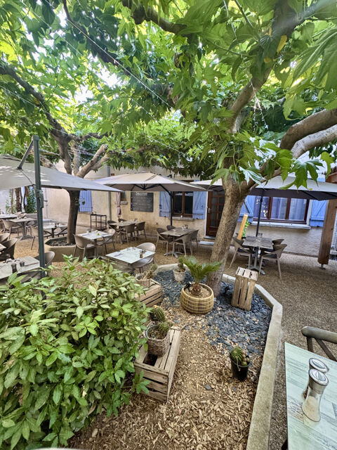 En exclusivit&eacute; Verg&egrave;ze,  Fonds de commerce pour ce restaurant au coeur du village de Verg&egrave;ze 138000 30310 Vergeze