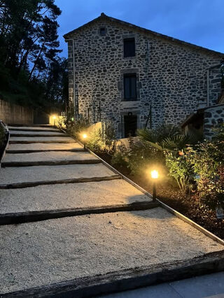  Maison à vendre 10 pièces 600 m²
