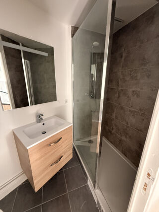 Vente Appartement 07 - VALS LES BAINS - APPARTEMENT T3 DANS IMMEUBLE RENOVE Vals les bains