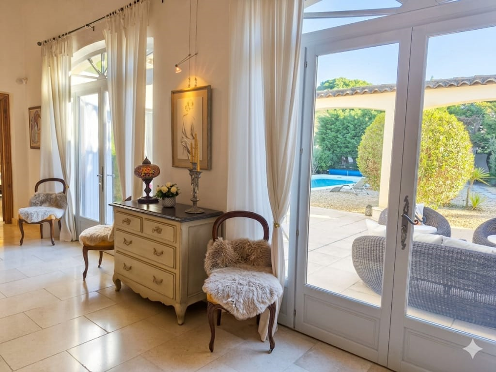 Vente Propriété/Château ST REMY DE PROVENCE DPT (13)  A VENDRE PROPRIETE DE 380M2 8 CHAMBRES , 2 PISCINES St remy de provence