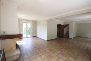  Maison � vendre 8 pi�ces 211 m�