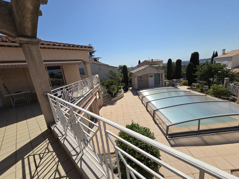 Juvignac Villa 147 m2 4 chambres Piscine couverte Terrain arboré 940 m2