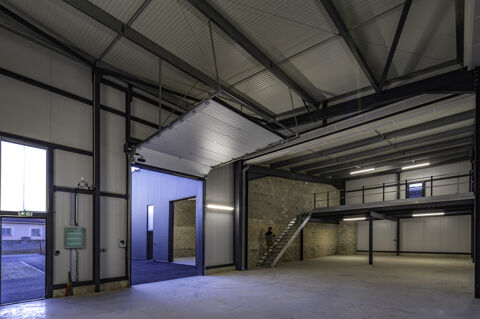   Dpt(31) - Local Industriel à vendre - Investisseurs - 30min de Toulouse Proche Castanet Tolosan 