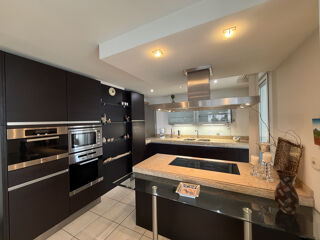  Appartement � vendre 5 pi�ces 152 m�