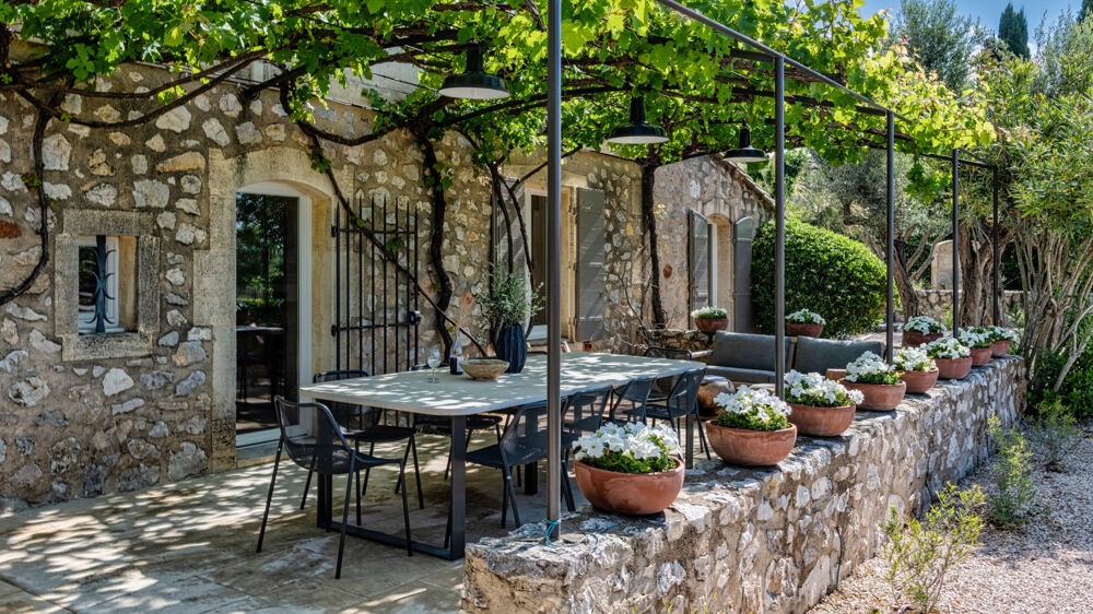   DPT(13) MAISON DE CHARME AVEC PISCINE EN LOCATION SAISONNIERE Provence-Alpes-Côte d'Azur, Maussane-les-Alpilles (13520)