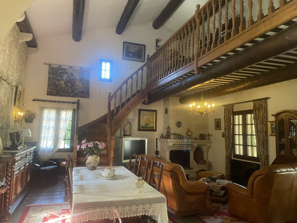 à vendre  Propriété/château Gargas (84400)