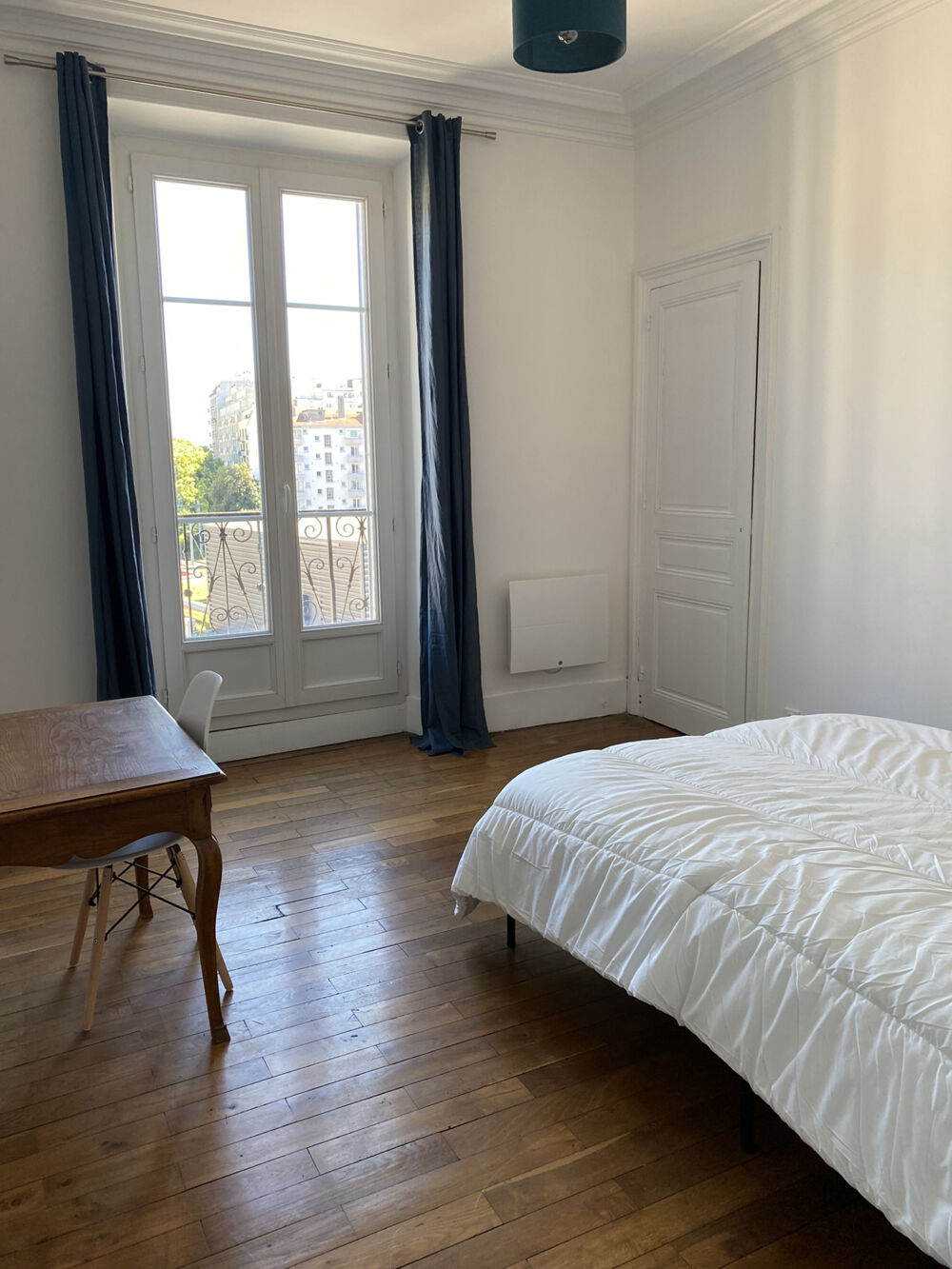 Location Appartement Dépt ISERE(38) - Appartement 3 pièces - 50m2 - 2 chambres - Meublé - Rénové - Rue de Turenne Grenoble