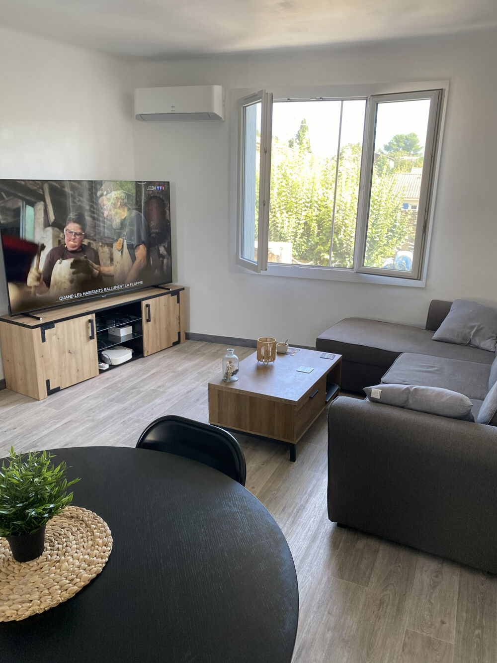 maison de village rénovée 85 m2 3 chambres Générac