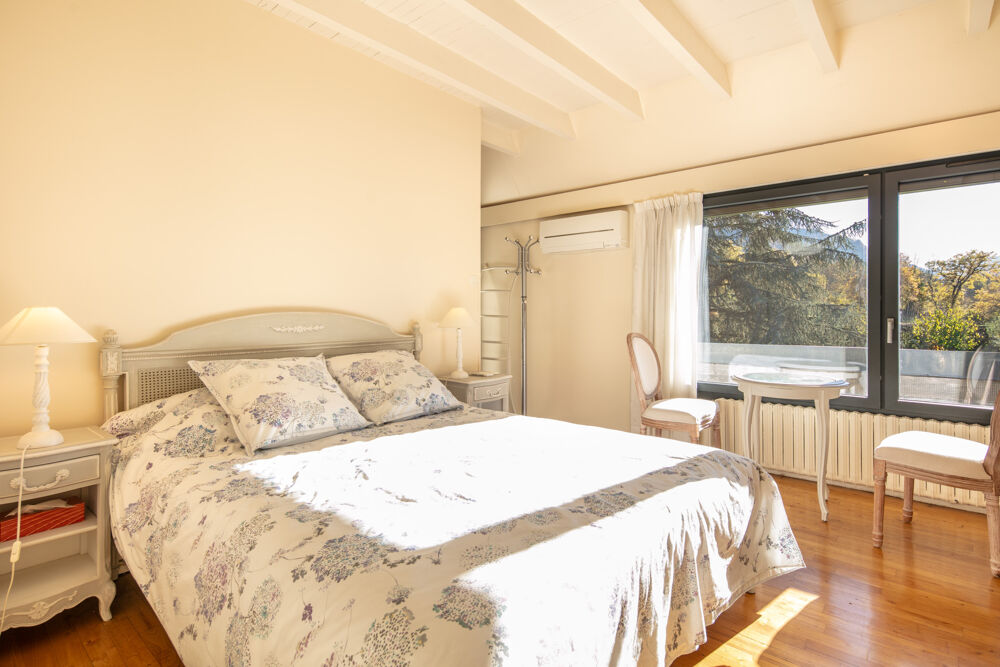 à vendre  Propriété/château Uriage (38410)