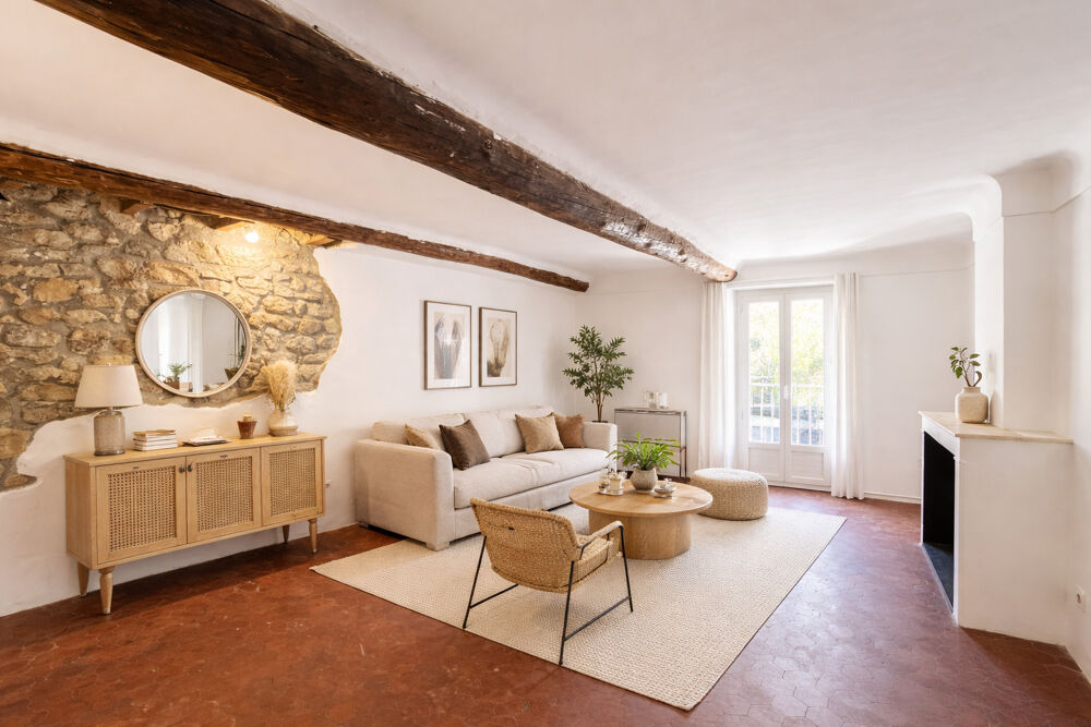 Villa de 117m2 avec grand cour et balcon à acheter 199000 € à Apt
