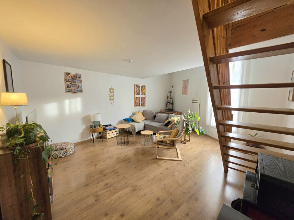 Dpt Hérault (34) Prades Le Lez, Appartement duplex T3 d'environ 60m2, balcon