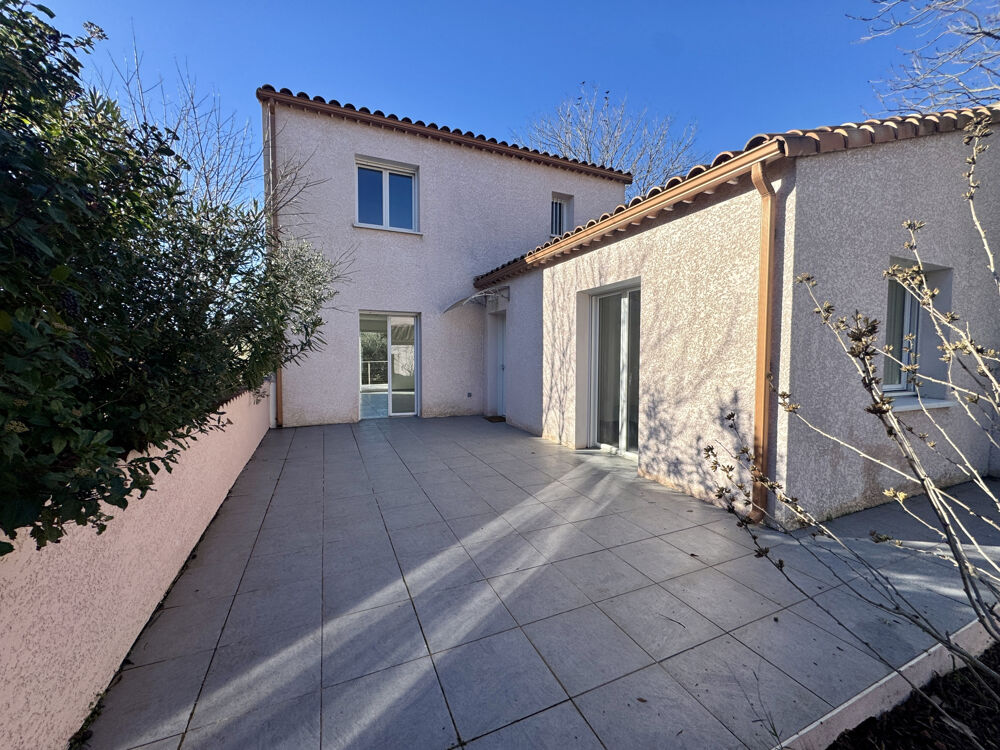Vente Maison Villa de 2016 au centre village d'environ 107 m2 sur 427 m2 de terrain, 3 chambres et double ga Vergeze