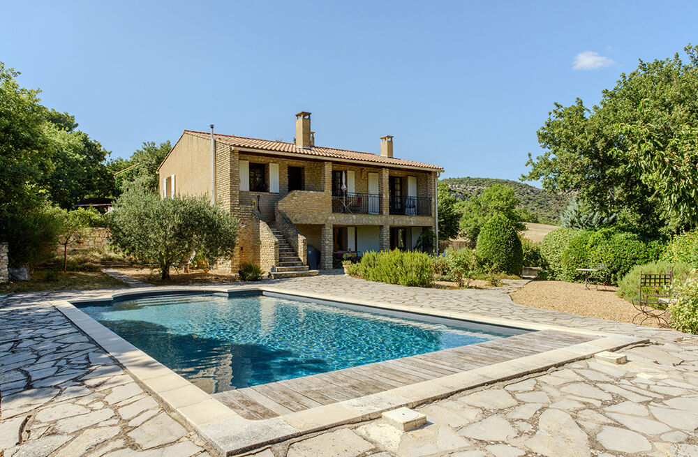 BELLE PROPRIÉTÉ AVEC VUE