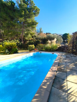  Maison à vendre 8 pièces 151 m²