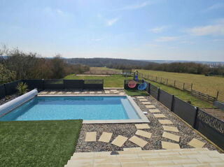  Maison � vendre 8 pi�ces 396 m�