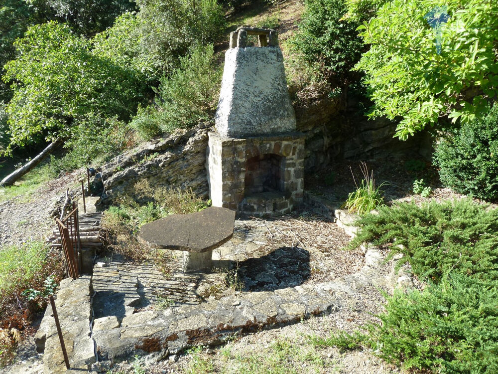  vendre  Proprit/chteau Ucel (07200)