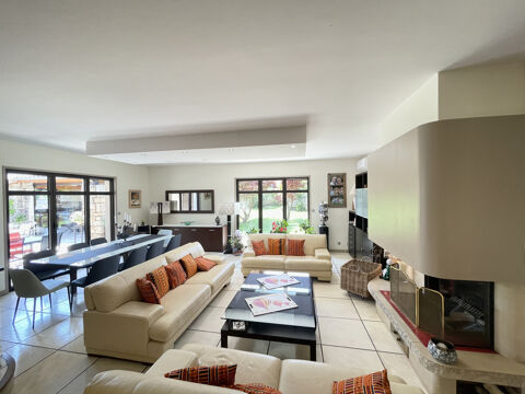  Maison à vendre 11 pièces 342 m²