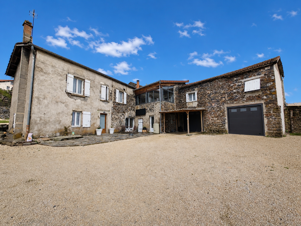 Maison 9 pièces 180 m² · à Landos · 180 m² · 218 000 €