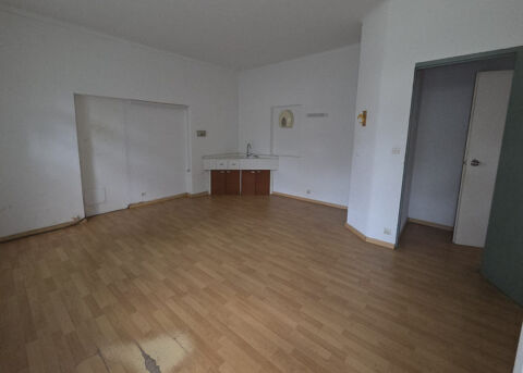   CENTRE VILLE VAUVERT. LOCAL PROFESSIONNEL  107 M2 6 pieces 