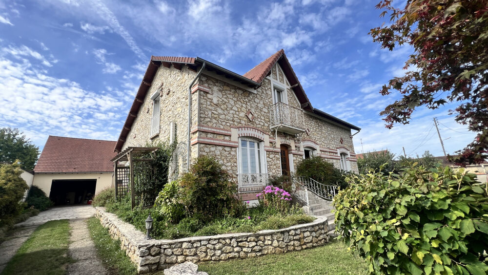 Propriété avec maison 260m2 et dépendance aménageable