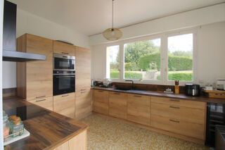  Maison à vendre 10 pièces 317 m²