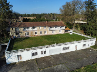  Propriété/château à vendre 6 pièces 366 m²
