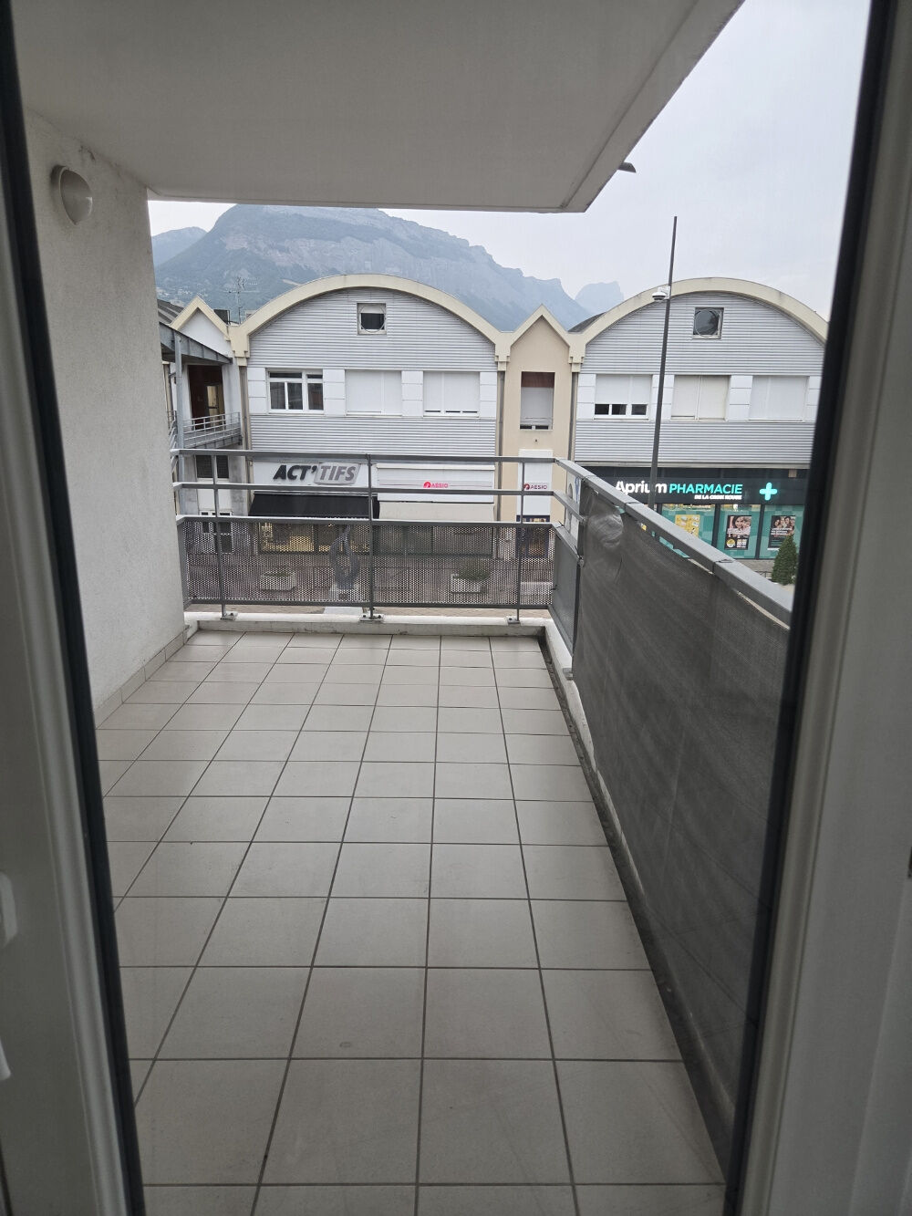 Vente Appartement Isère (38) St Martin d'Hères -T3 - 63 m2 avec place de parking St martin d heres