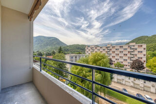  Appartement  louer 4 pices 82 m