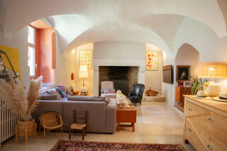  Propri�t�/ch�teau � vendre 6 pi�ces 303 m�