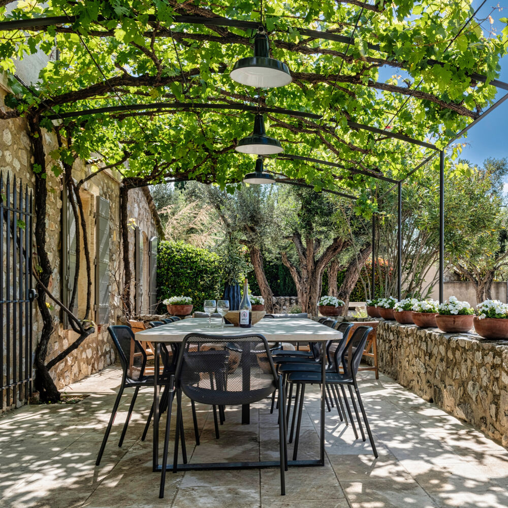   DPT(13) MAISON DE CHARME AVEC PISCINE EN LOCATION SAISONNIERE Provence-Alpes-Côte d'Azur, Maussane-les-Alpilles (13520)