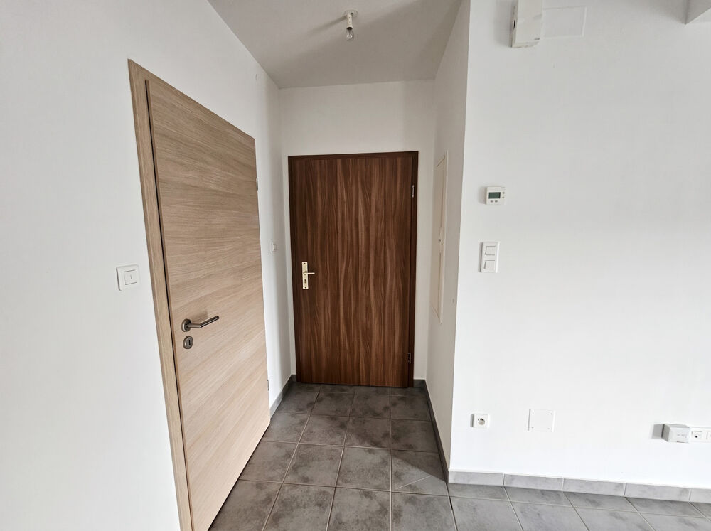 Oeting Superbe F3 de 77 m2 avec balcon panoramique, garage et faibles charges