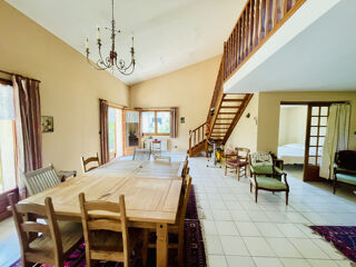  Maison � vendre 4 pi�ces 225 m�