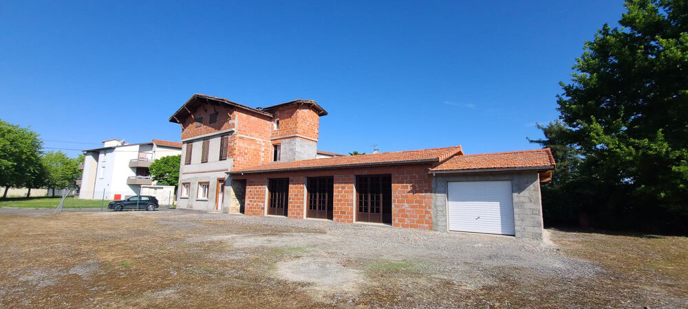 Dpt Haute Garonne 31 - A vendre Saint-Gaudens 31800 -Maison à finir de 132 m2 sur 3 niveaux + 69 m2 et un gara