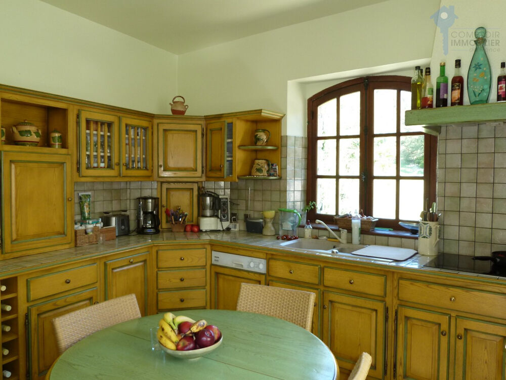  vendre  Proprit/chteau Ucel (07200)