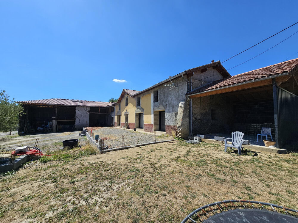 Maison 5 pièces 310 m² · à Les Tourreilles · 310 m² · 319 000 €