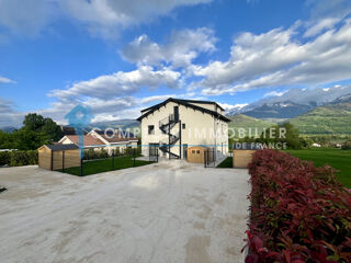  Duplex/triplex  vendre 4 pices 100 m