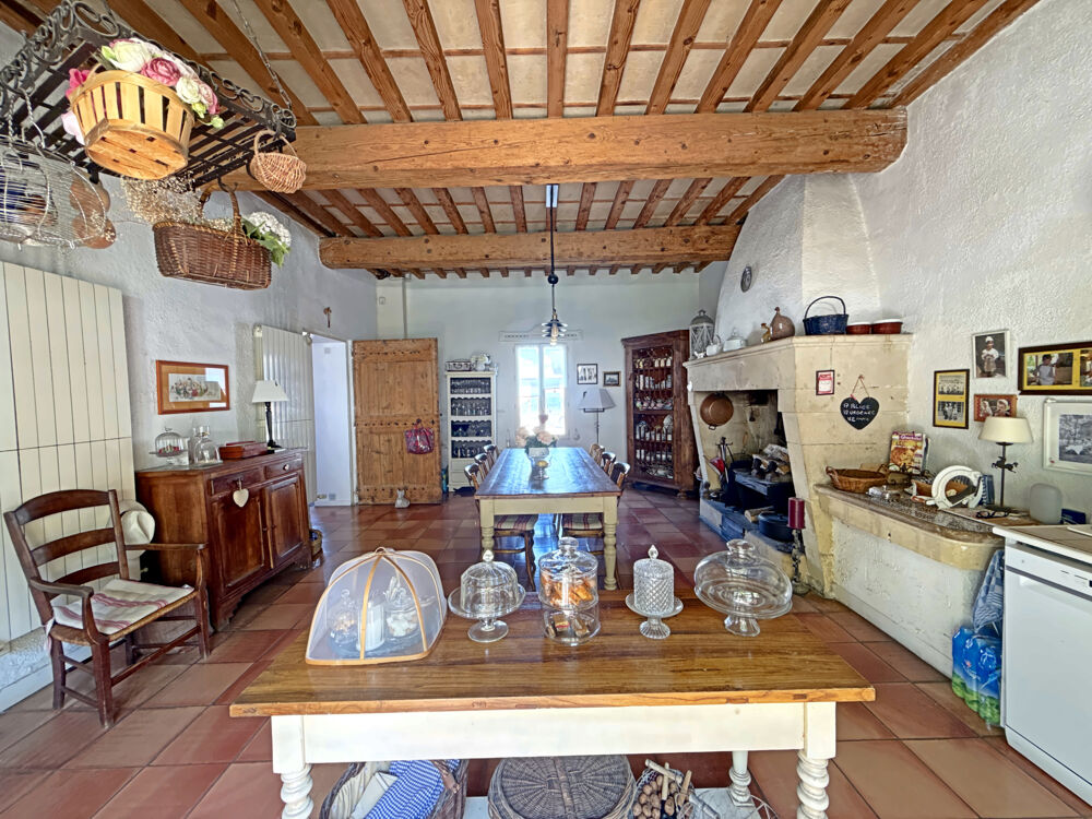Vente Maison À Vendre- Maison Vigneronne 225 M2 - 7 pièces Marsillargues