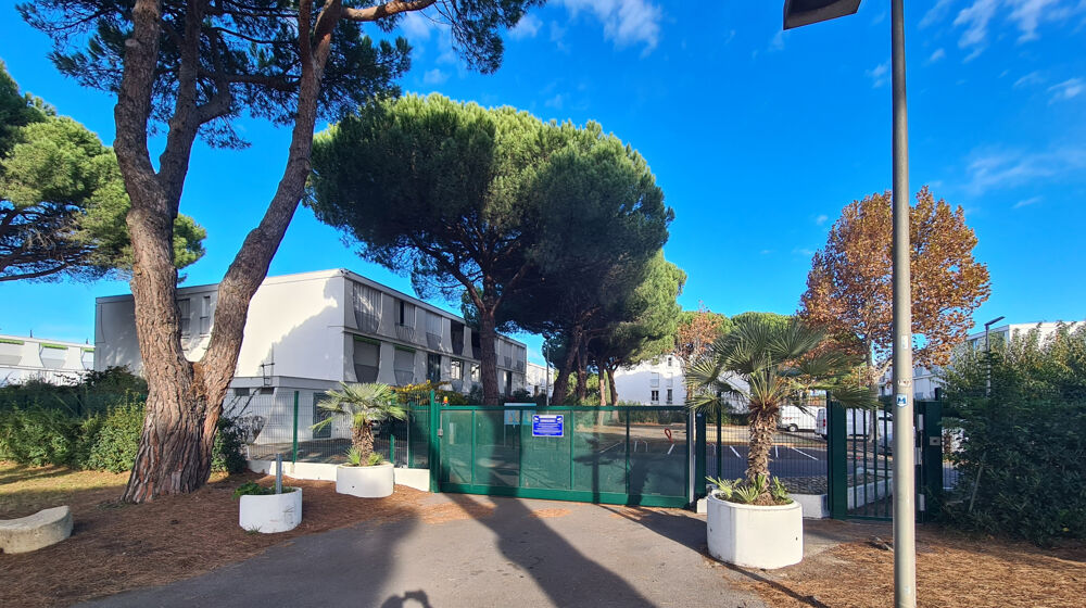 Vente Appartement Studio  La Grande-Motte 25 m2 avec parking sécurisé 10 mn de la plage proche commerces La grande-motte