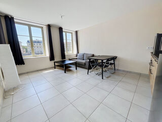  Appartement à louer 2 pièces 36 m²
