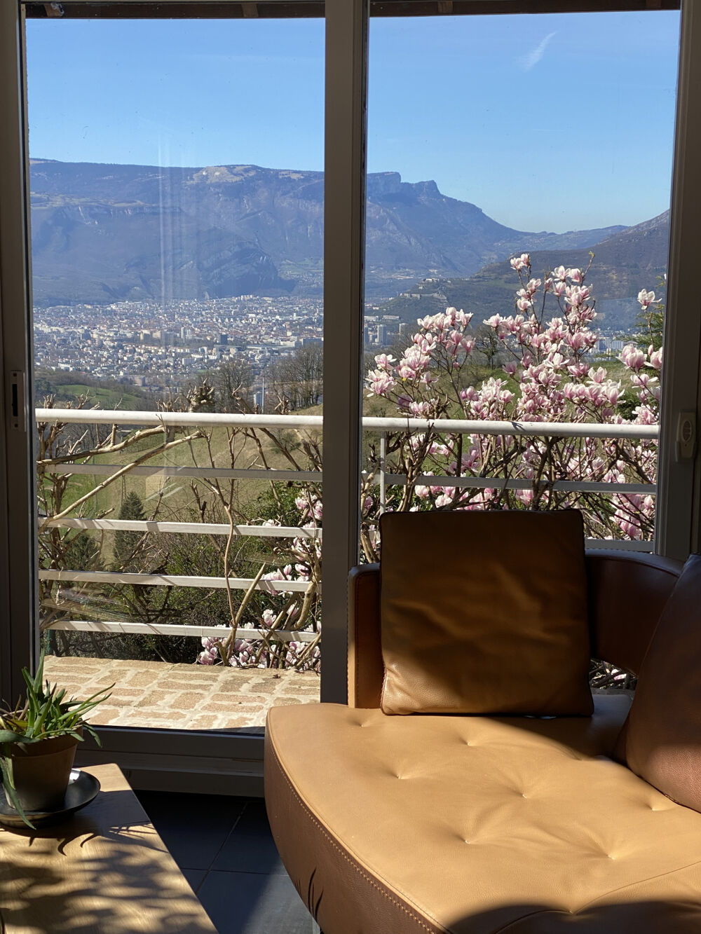 Isère (38) - Venon - Maison T8 ( vue panoramique) ) 254 m2 avec piscine