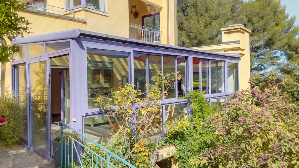  vendre  Proprit/chteau Nmes (30000)