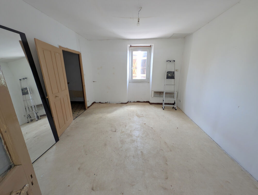 Dépt. 07 - A VENDRE Secteur AUBENAS - MAISON de 147 m2 -Parcelle de 320 m2